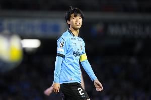转会费500万！记者：日本国脚高井幸大加盟热刺，下周体检和签约